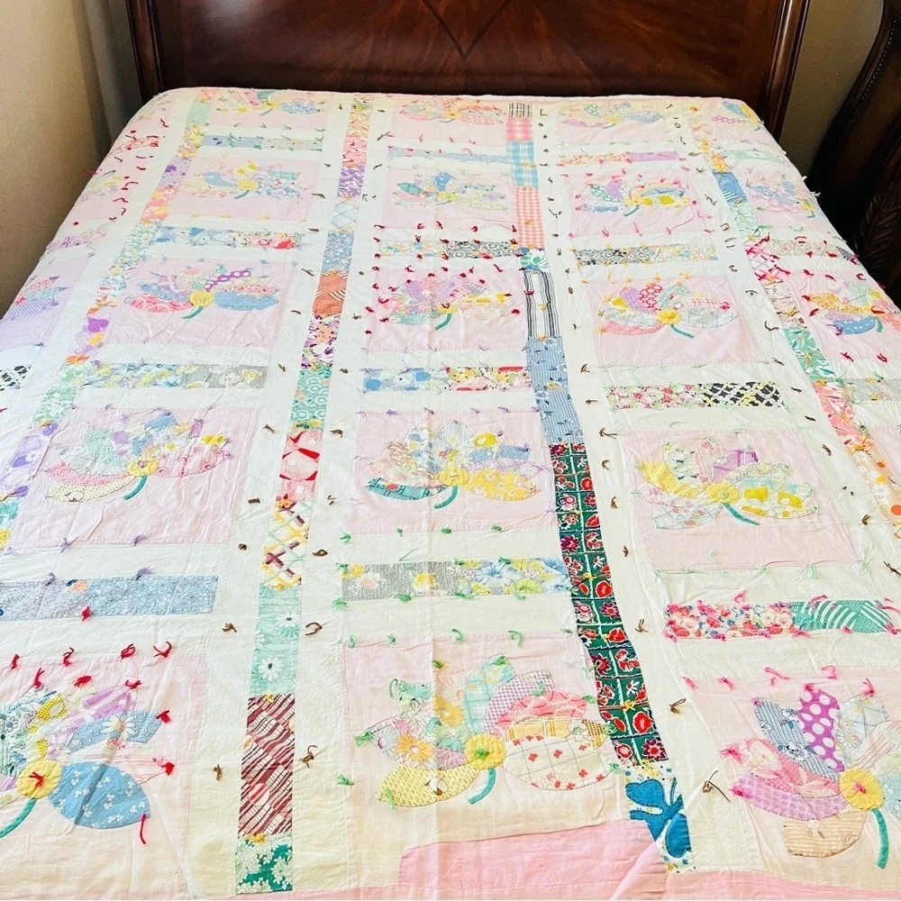 70”x80” Vintage Handmade Cotton Quilt.